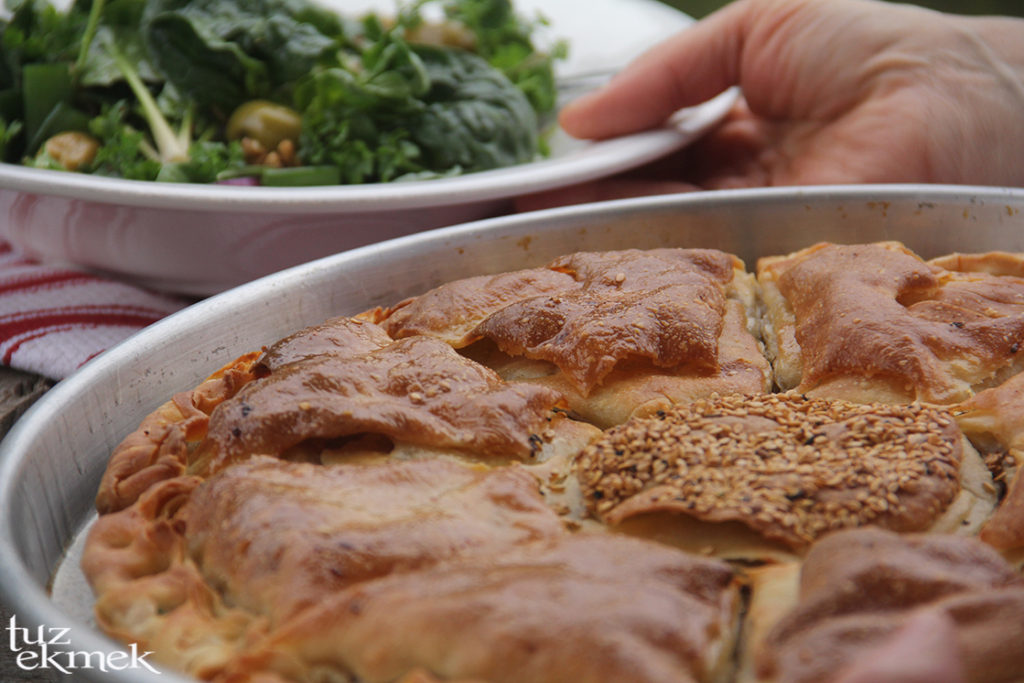 Arnavut Böreği Tuzekmek